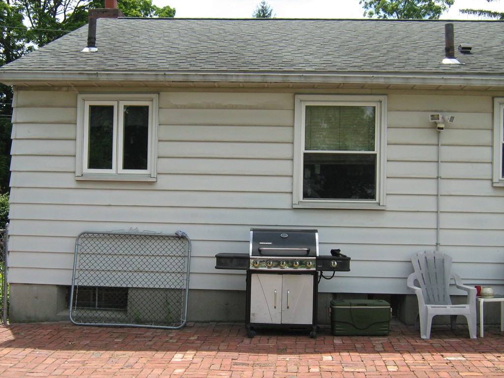 115 Osborne Terrace Springfield, MA 01104 - Photo 5 of 17 Gallery Image 5