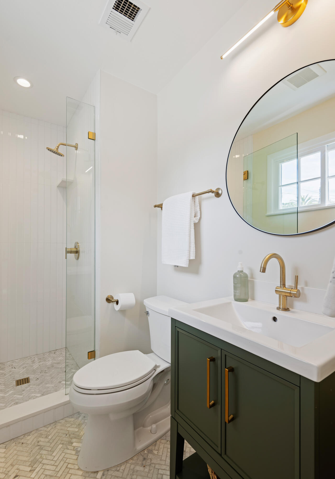 360 Arboleda Road Santa Barbara, CA 93110 - Photo 17 of 33 Bathroom 2