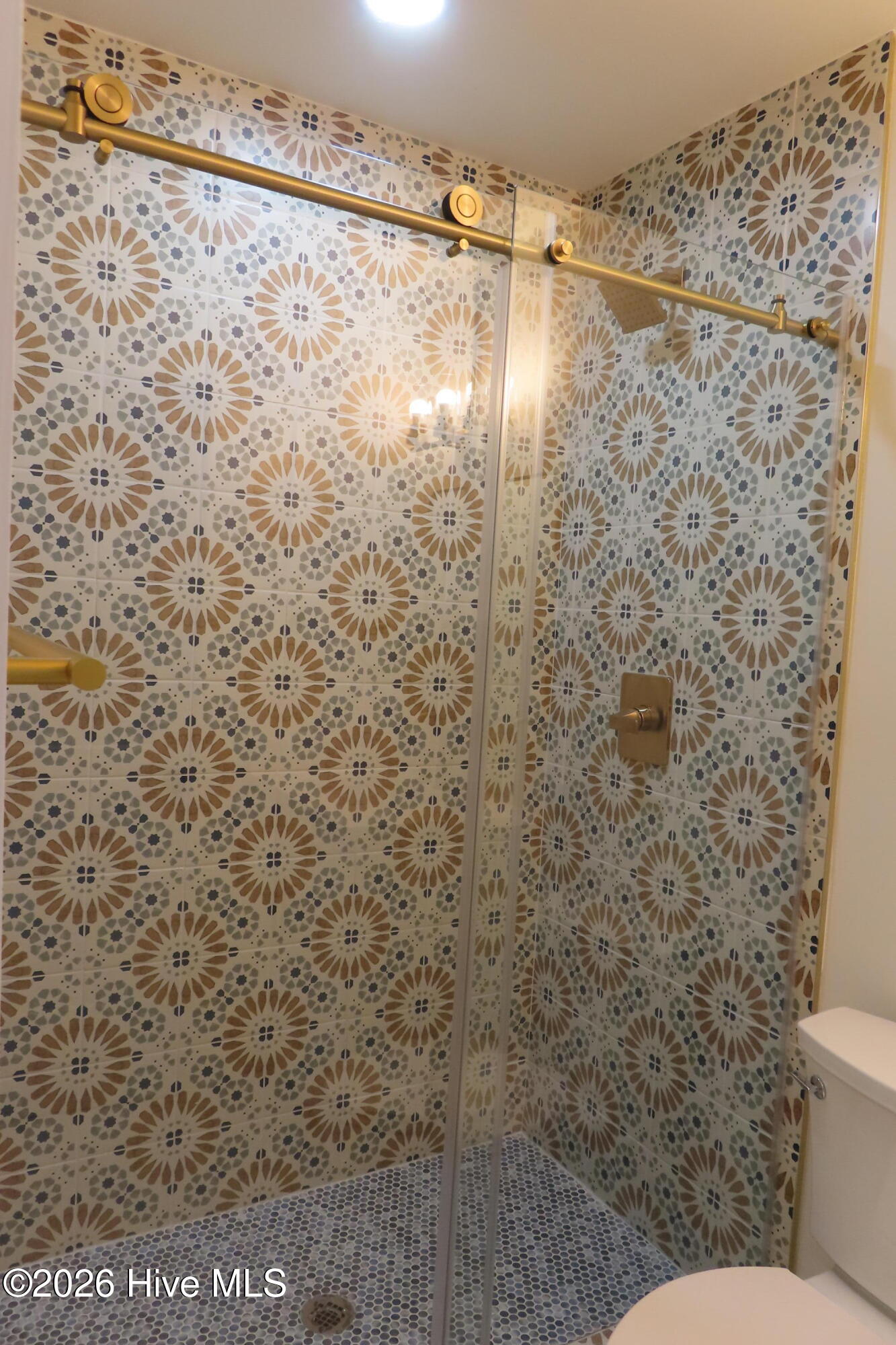 237 East Vineland Road Augusta, GA 30904 - Photo 14 of 20 Shower for Bedroom 3