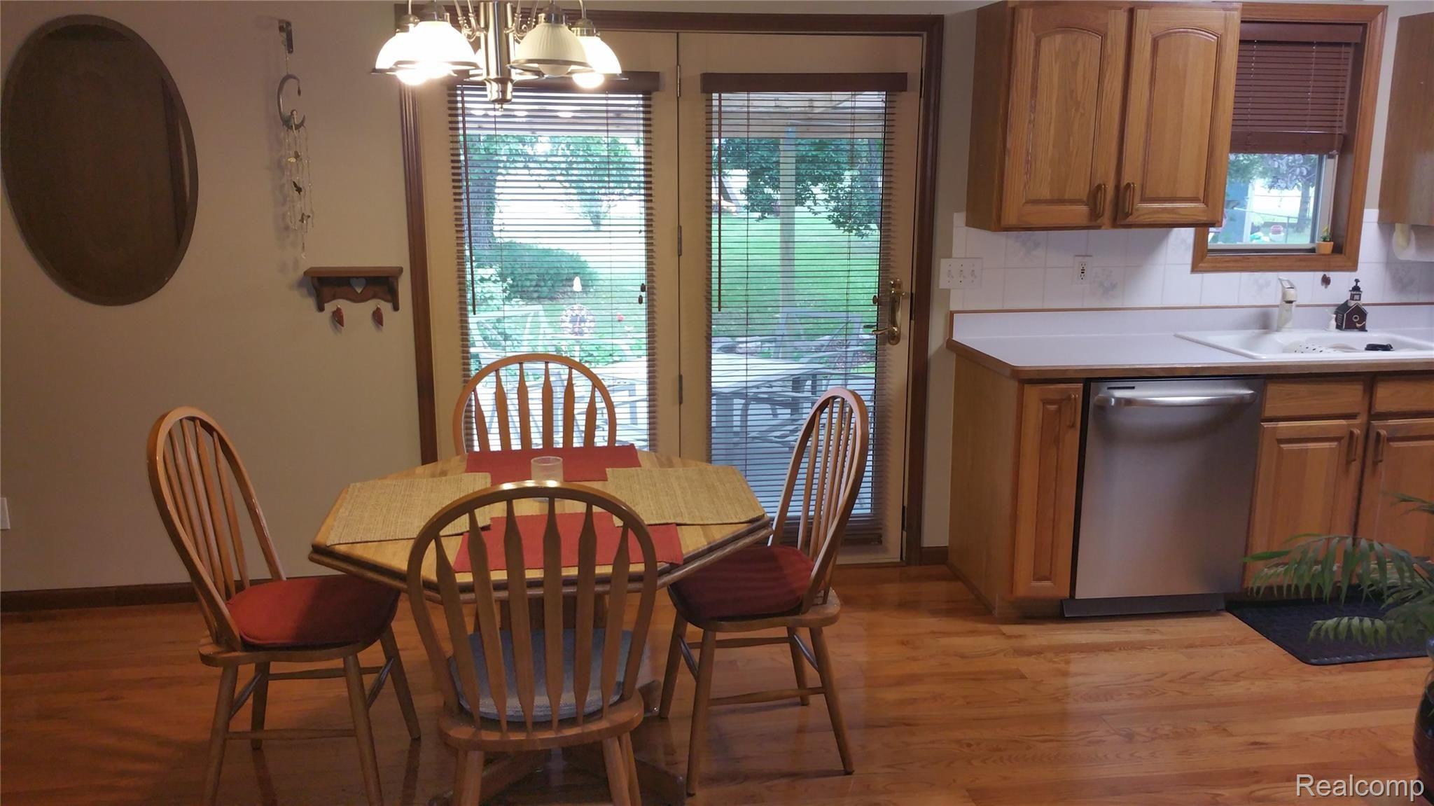 902 South Wilder Road Lapeer, MI 48446 - Photo 33 of 54 20190903_180211.jpg