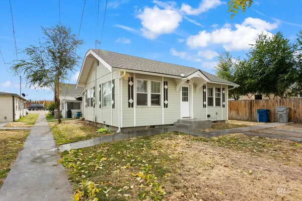 $575,000 | 219 24th Avenue South, Nampa, ID 83651