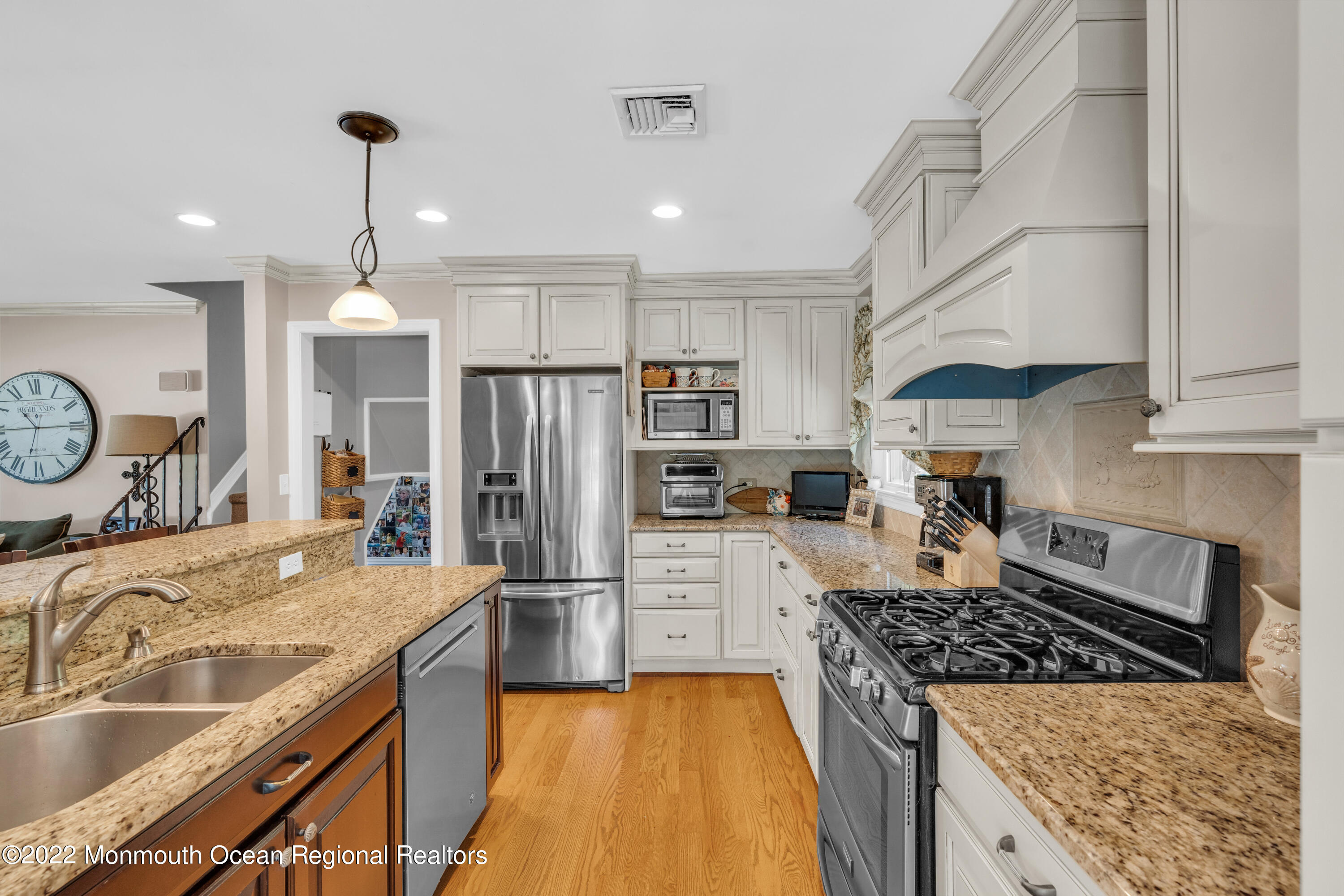 919 Brooks Road Point Pleasant, NJ 08742 - Photo 15 of 49 015_dsc04746