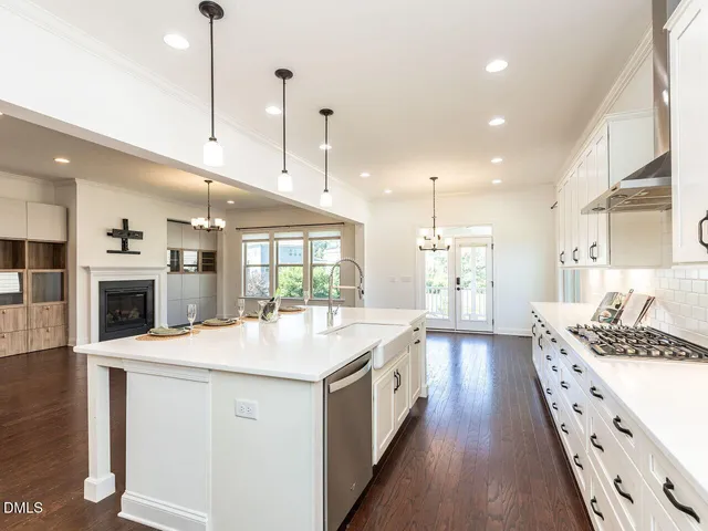 $1,100,000 | 817 Nijinski Way, Cary, NC 27519