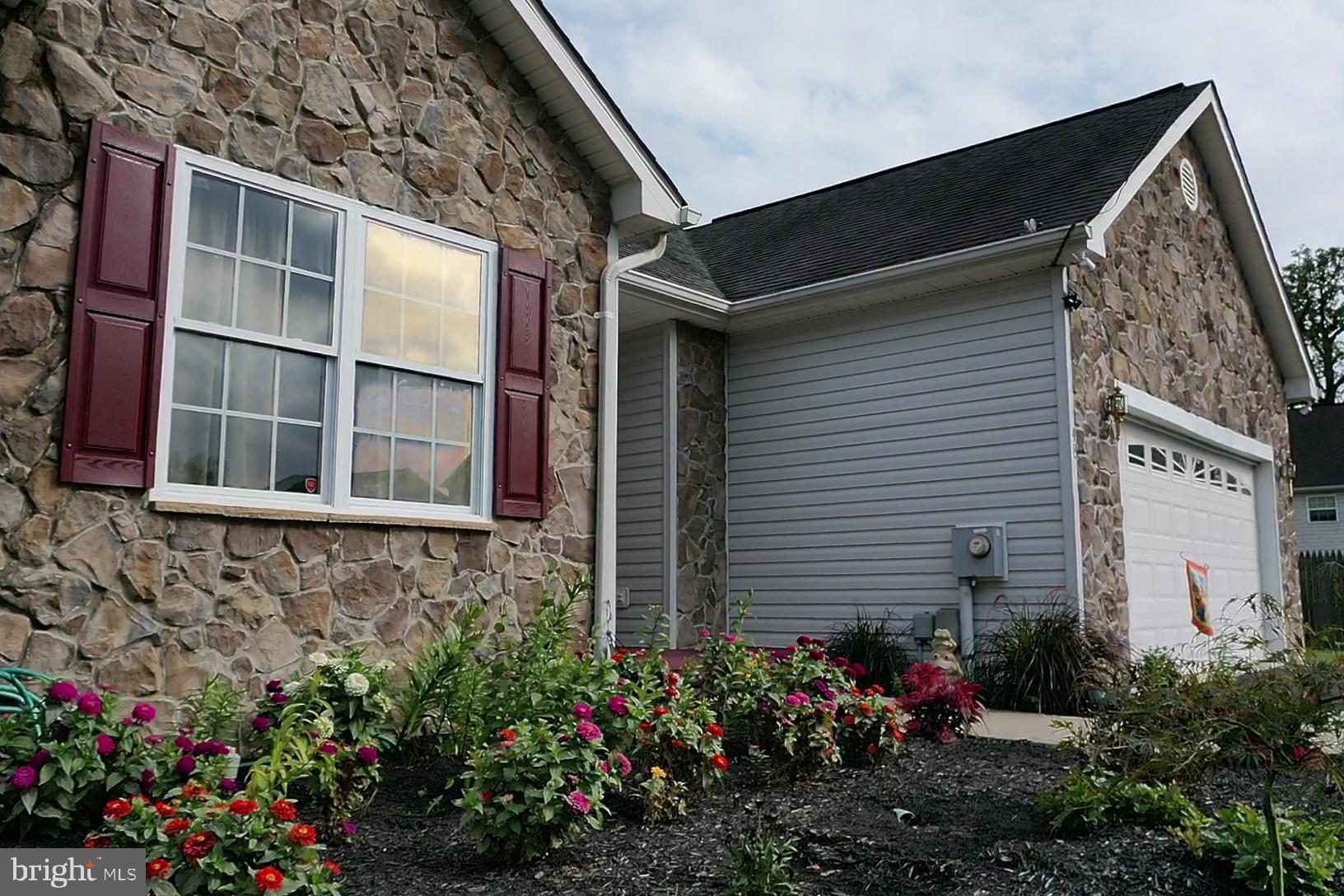 48 Peter Rabbit Drive Ranson, WV 25438 - Photo 3 of 56