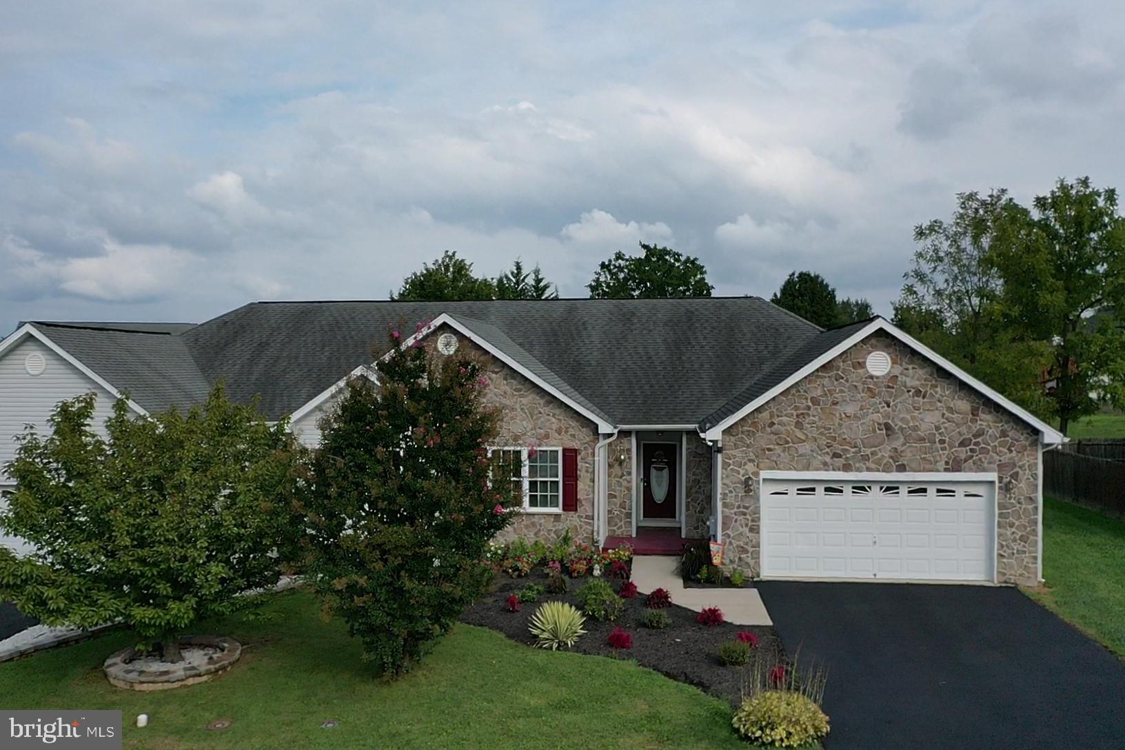 48 Peter Rabbit Drive Ranson, WV 25438 - Photo 4 of 56