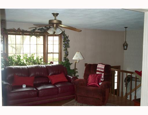 61 Rockridge Road Lincoln, RI 02865 - Photo 5 of 12 Living Room.