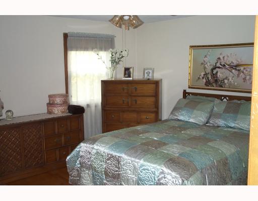 61 Rockridge Road Lincoln, RI 02865 - Photo 10 of 12 Master Bedroom.