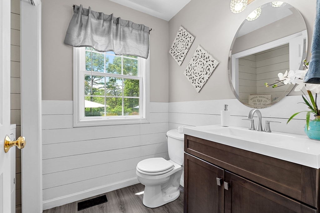 20 Anna Road Franklin, MA 02038 - Photo 10 of 42