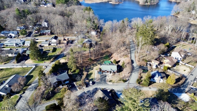 5 Lenape Trail Oak Ridge, NJ 07438 - Photo 3 of 3