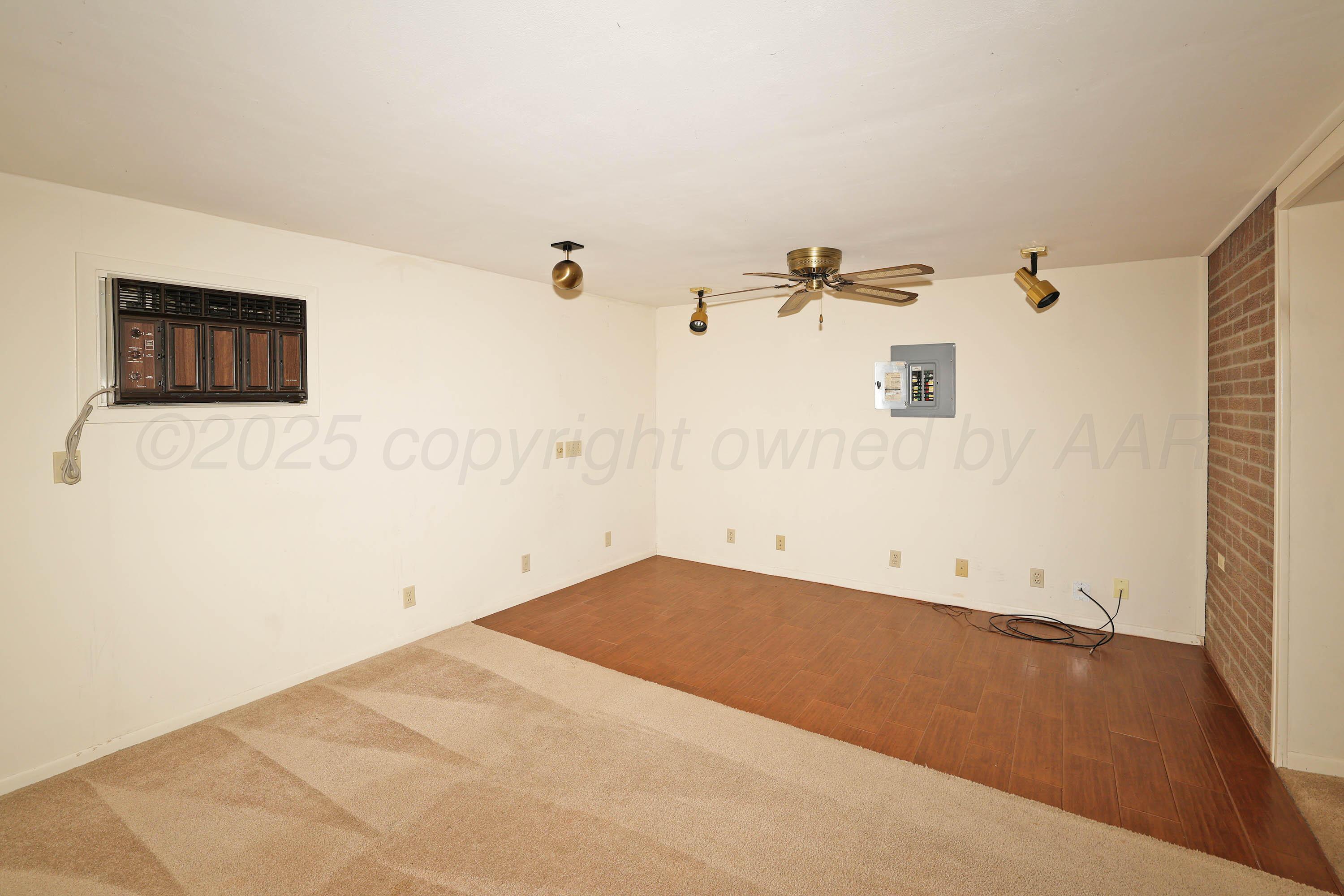 5127 Royce Drive Amarillo, TX 79110 - Photo 21 of 30 8-2nd Living Area
