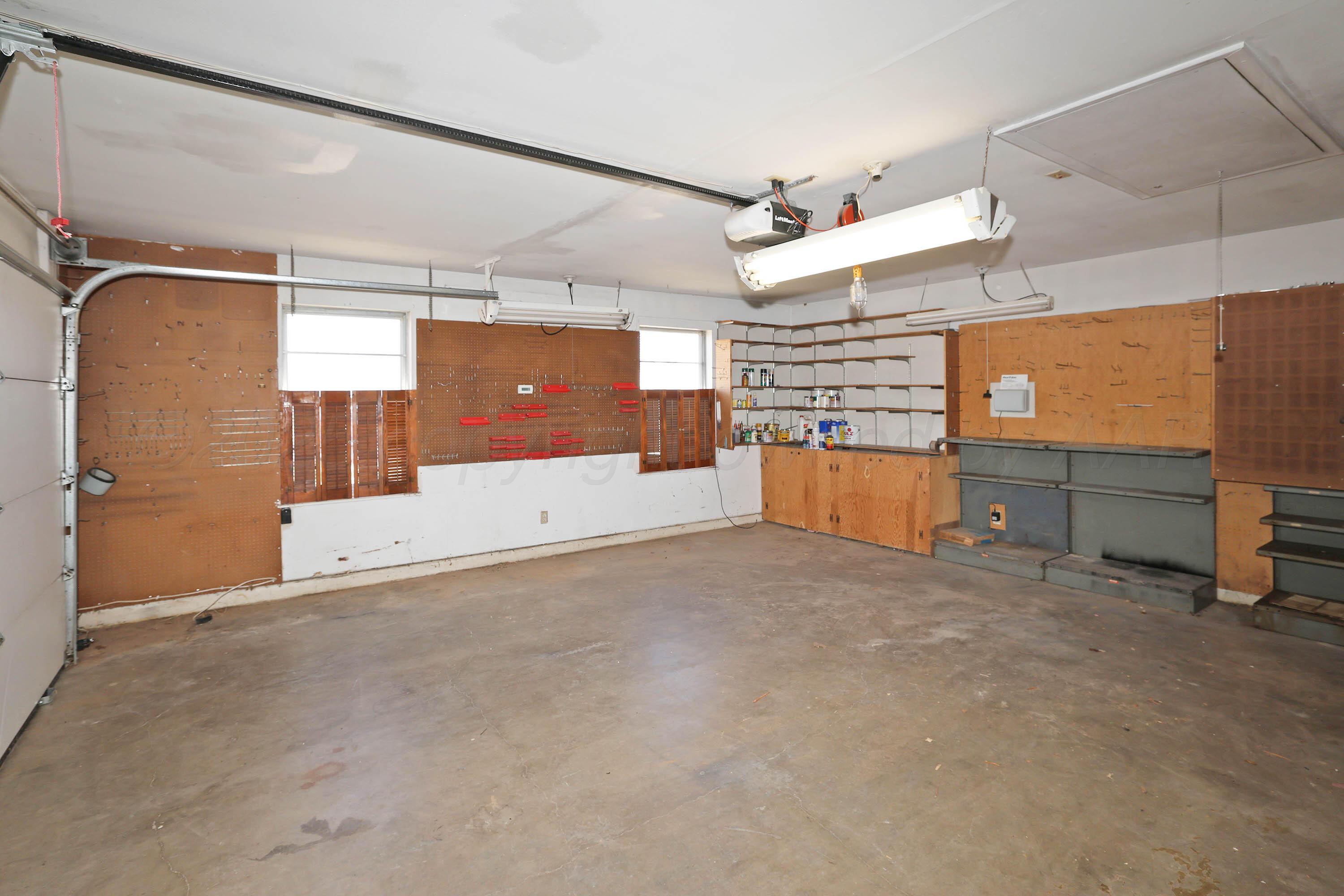 5127 Royce Drive Amarillo, TX 79110 - Photo 25 of 30 28-Garage Interior