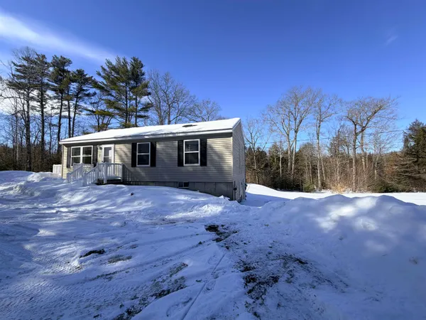 $2,500 | 98 Ledge Hill Road, Tuftonboro, NH 03816