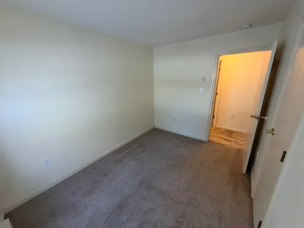 $2,500 | 98 Ledge Hill Road, Tuftonboro, NH 03816