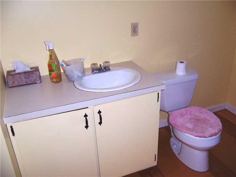 241 Frye Mountain Road Knox, ME 04986 - Photo 5 of 21 Bathroom.