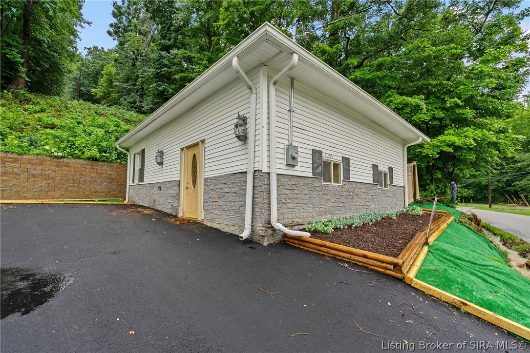 3285 Budd Road New Albany, IN 47150 - Photo 5 of 26