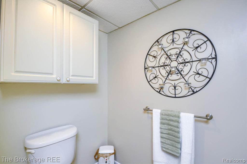 11464 Davison Road Davison, MI 48423 - Photo 58 of 65