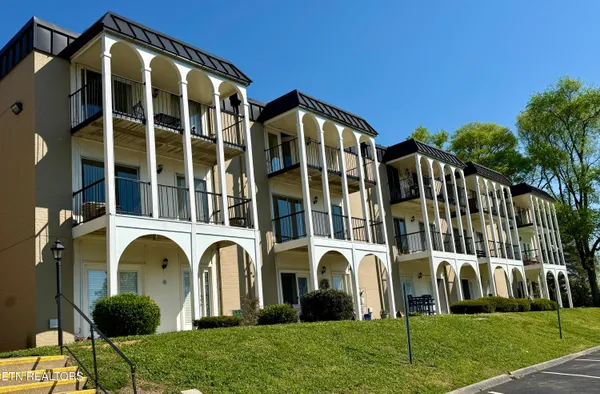 $234,900 | 5709 Lyons View Pike, Unit 4202, Knoxville, TN 37919