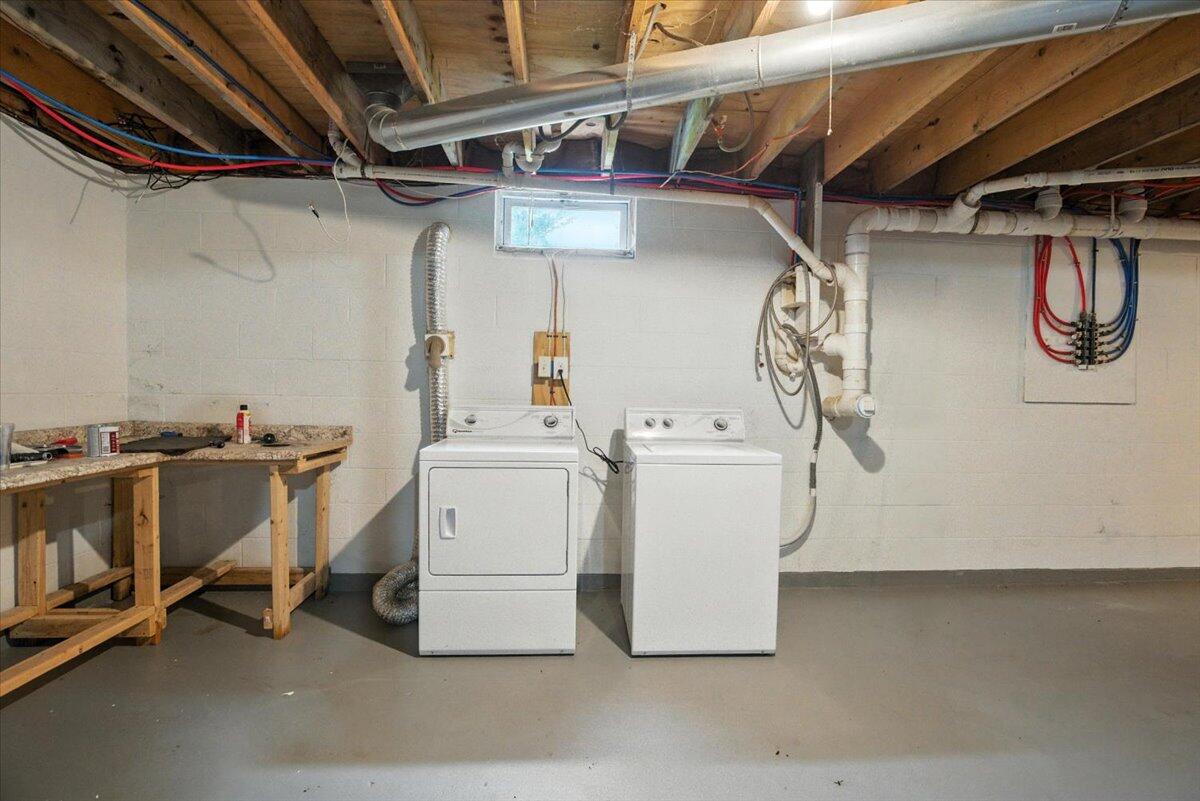 604 Ryerson Hill Road Paris, ME 04281 - Photo 29 of 40 33-604 Ryerson Hill Rd_South Paris_ME-35