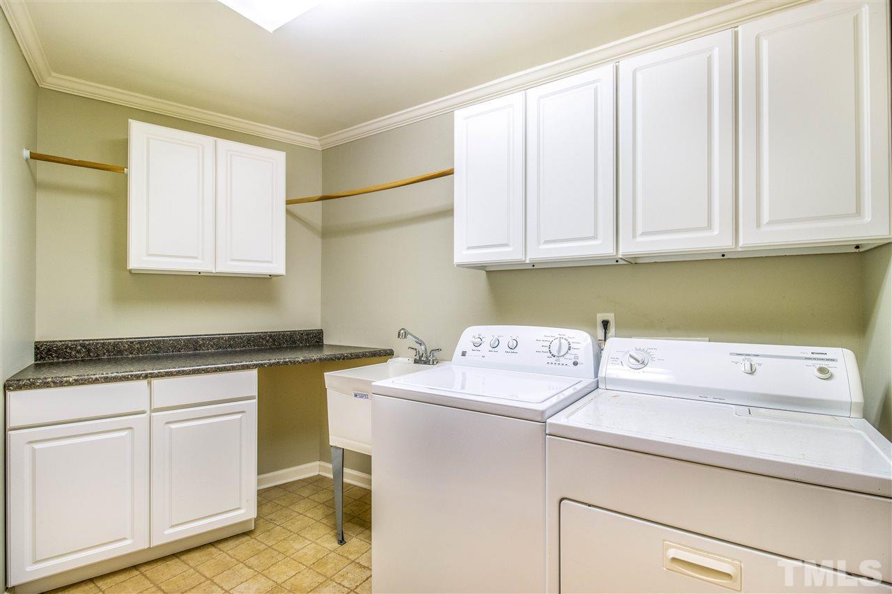 213 Queensferry Road Cary, NC 27511 - Photo 14 of 28 Gallery Image 14