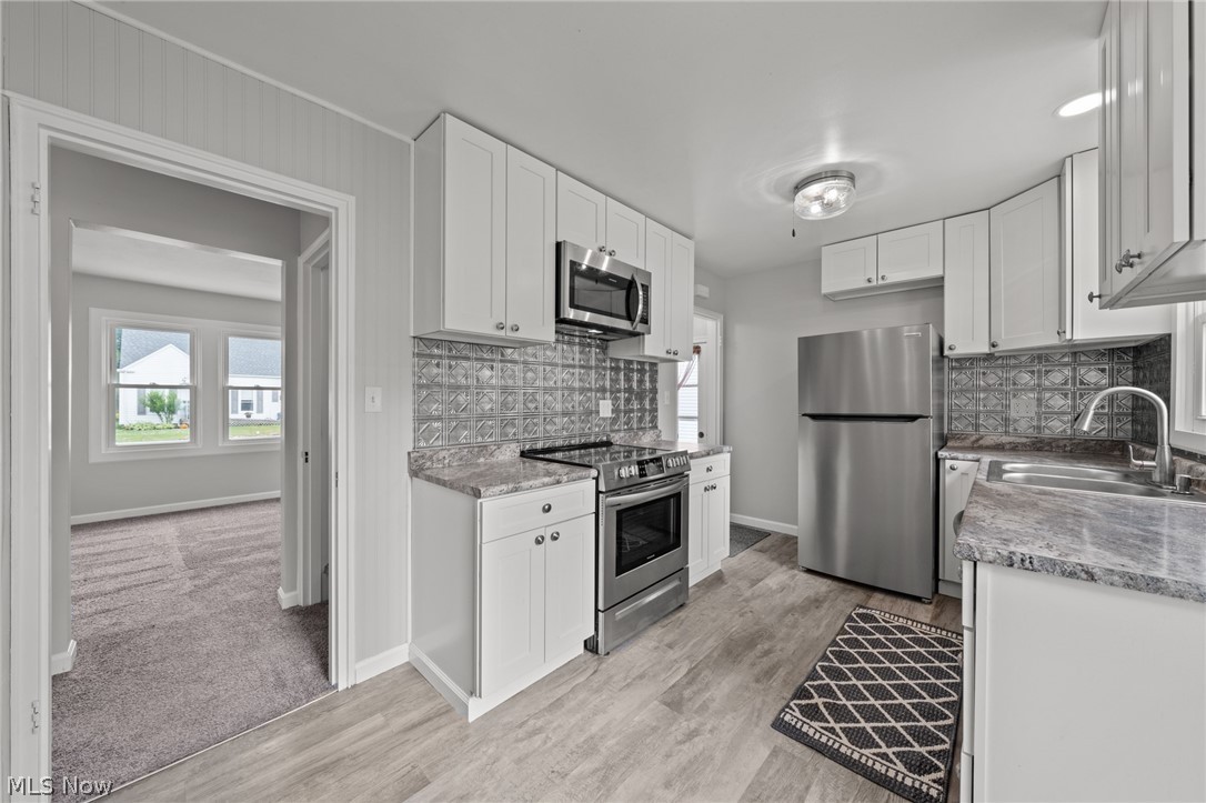 2376 Harding Road Cuyahoga Falls, OH 44223 - Photo 6 of 25