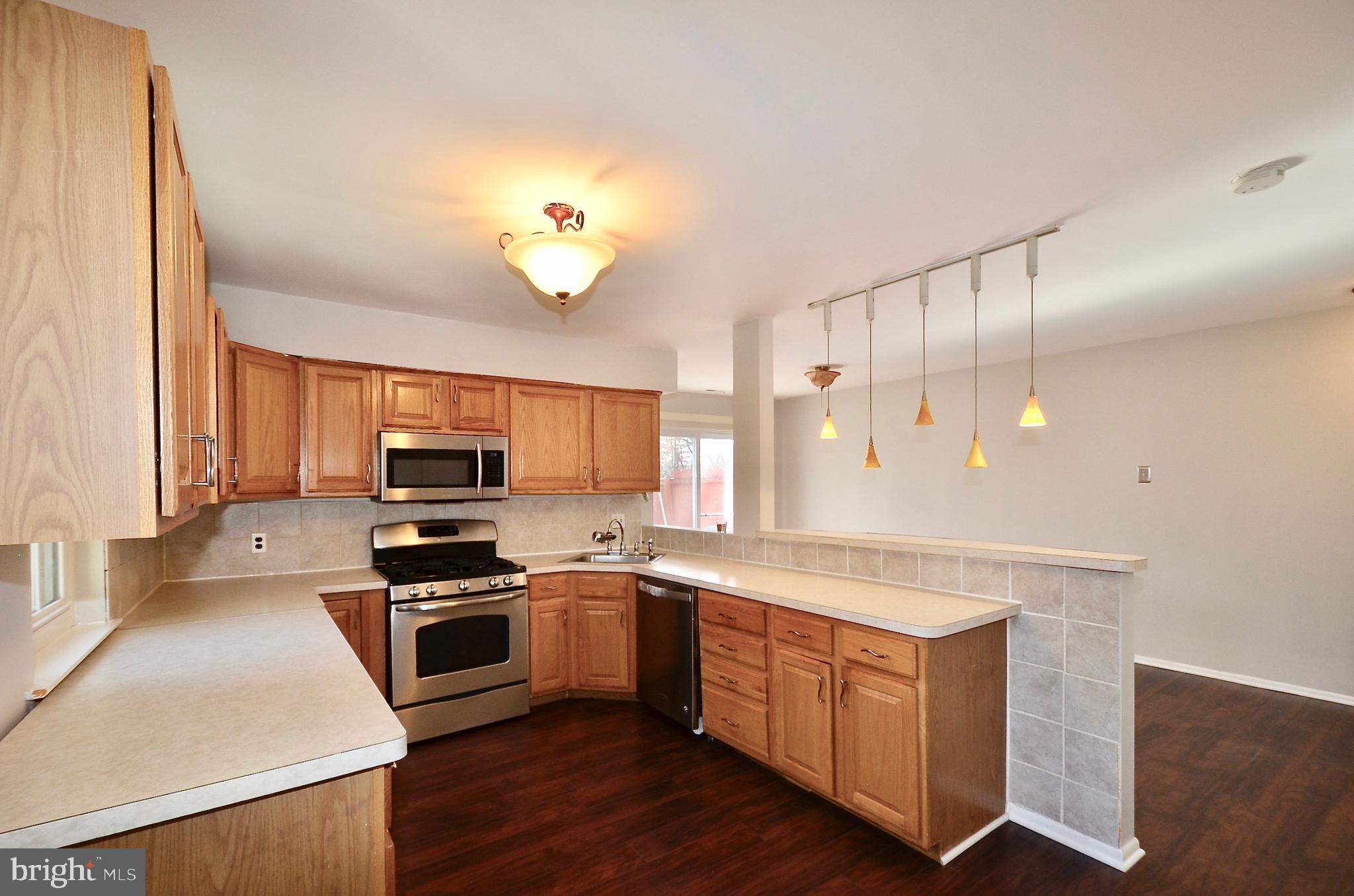 16 Buttonwood Road Voorhees, NJ 08043 - Photo 4 of 17 Kitchen