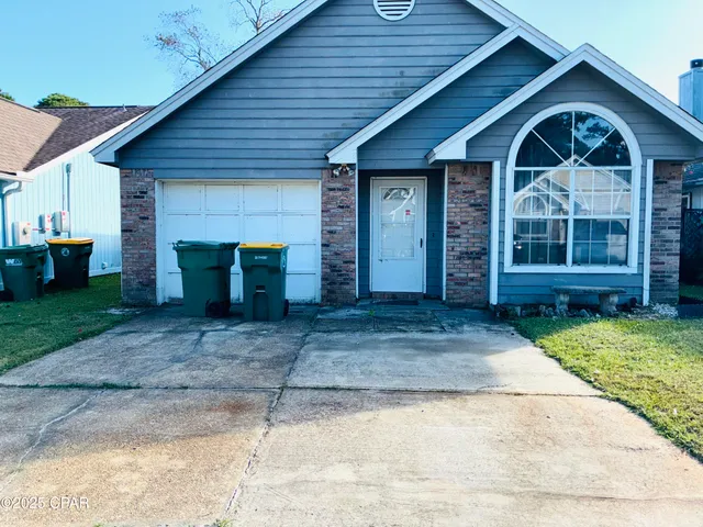 $259,900 | 3047 Yorktown Circle, Fort Walton Beach, FL 32547