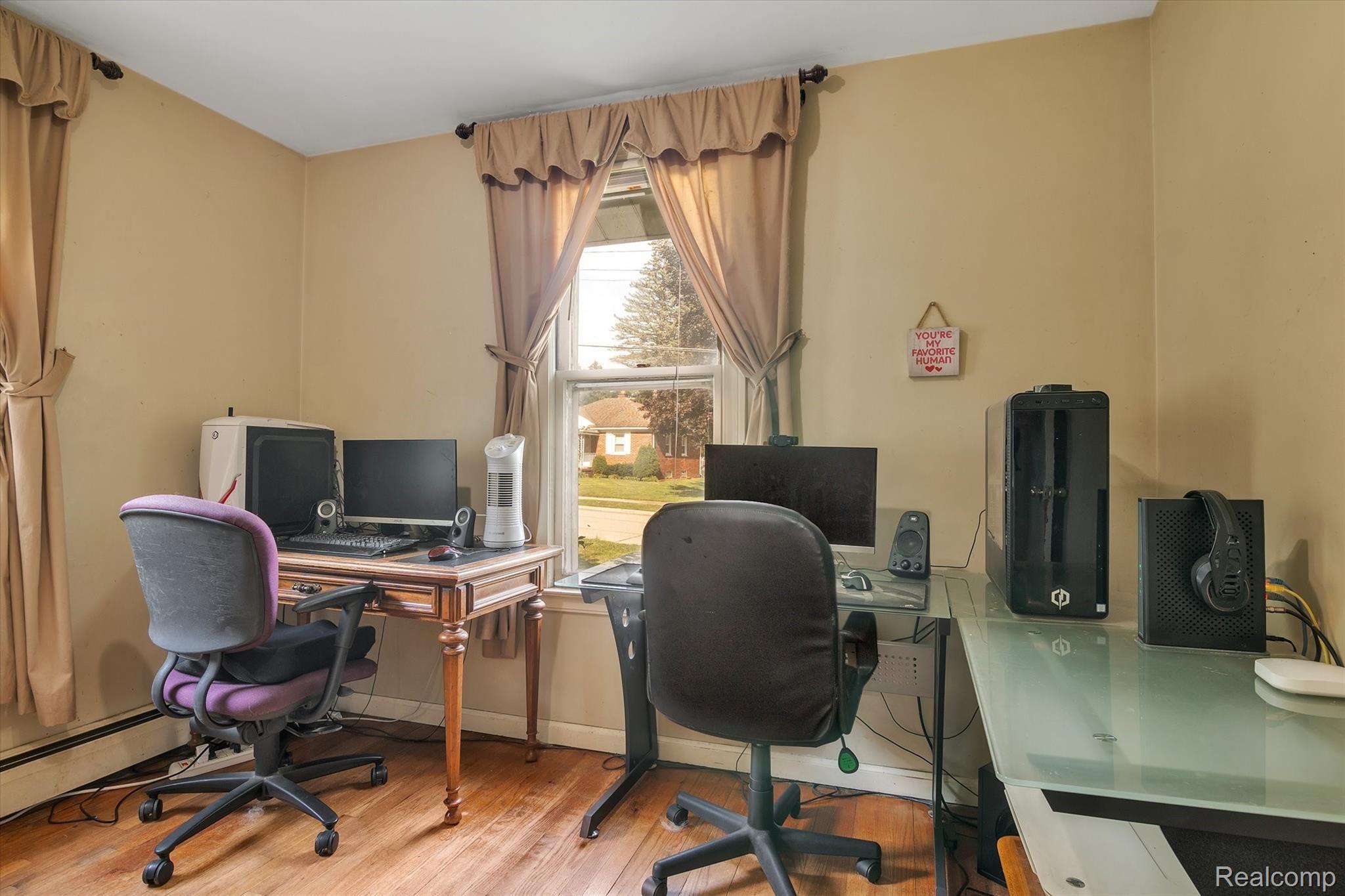 25010 Graham Road Redford, MI 48239 - Photo 18 of 27 Second bedroom, used as an office, with natural light