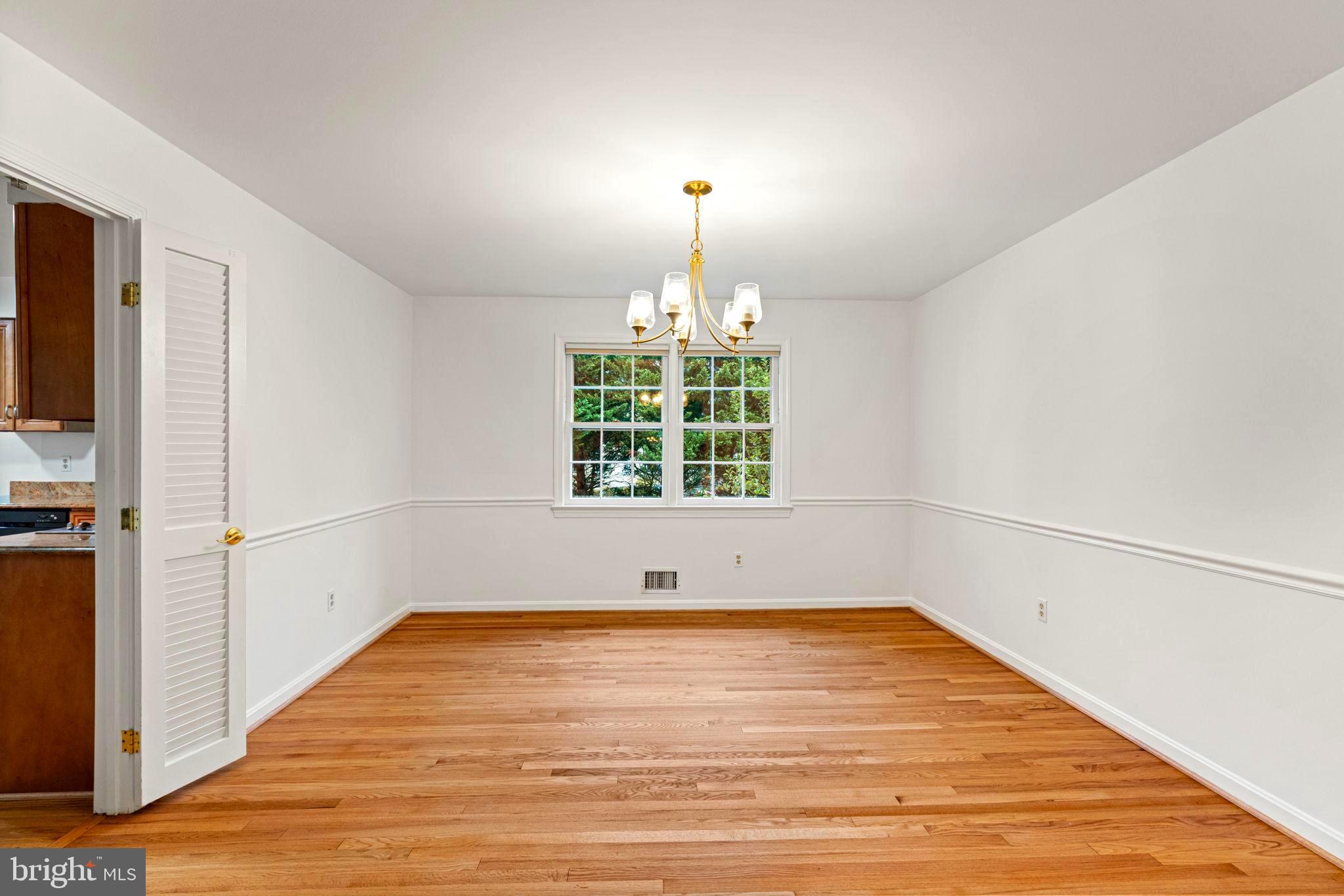 1116 Randolph Road McLean, VA 22101 - Photo 9 of 44 Dining Room