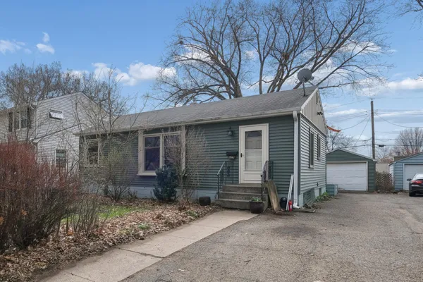 $299,990 | 1946 Dorothea Avenue, St. Paul, MN 55116