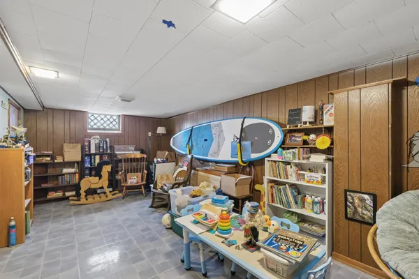 $299,990 | 1946 Dorothea Avenue, St. Paul, MN 55116