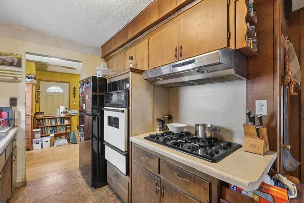 $299,990 | 1946 Dorothea Avenue, St. Paul, MN 55116