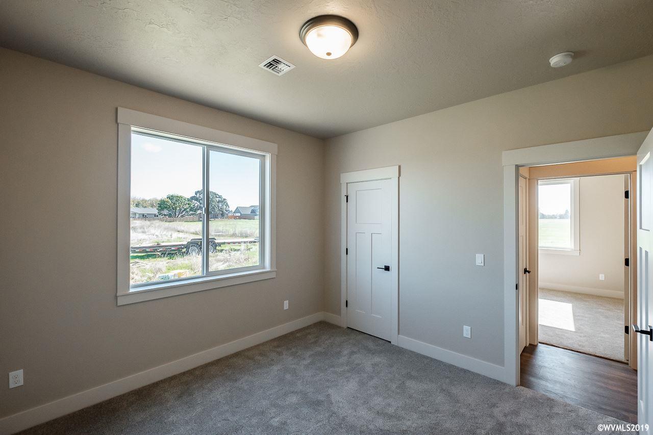 2524 River Stone Loop Northeast Albany, OR 97321 - Photo 28 of 41