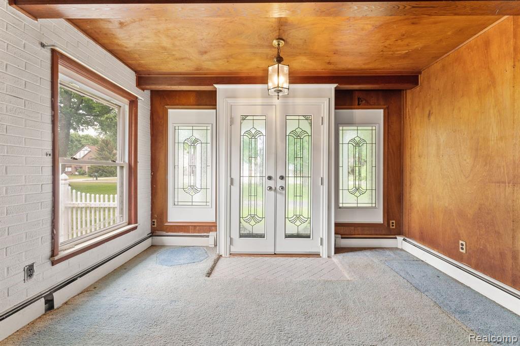 9120 Lake Road Grosse Ile, MI 48138 - Photo 8 of 37 Gallery Image 8