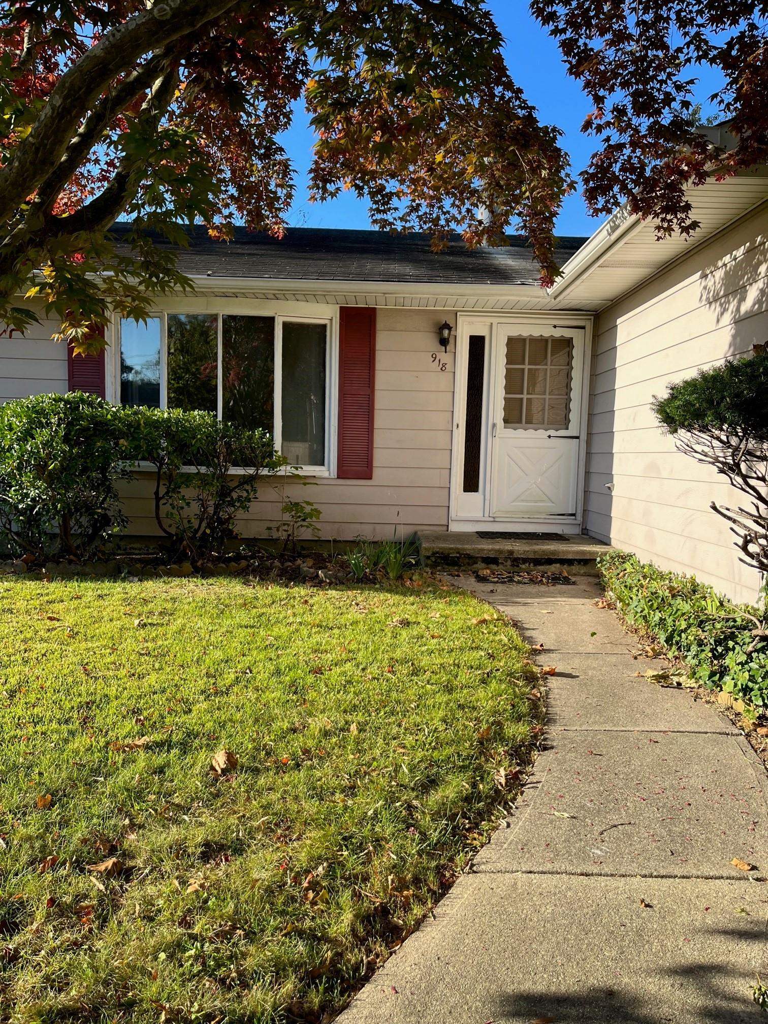 918 Myrna Road Erma, NJ 08204 - Photo 2 of 25 a front view of house with yard