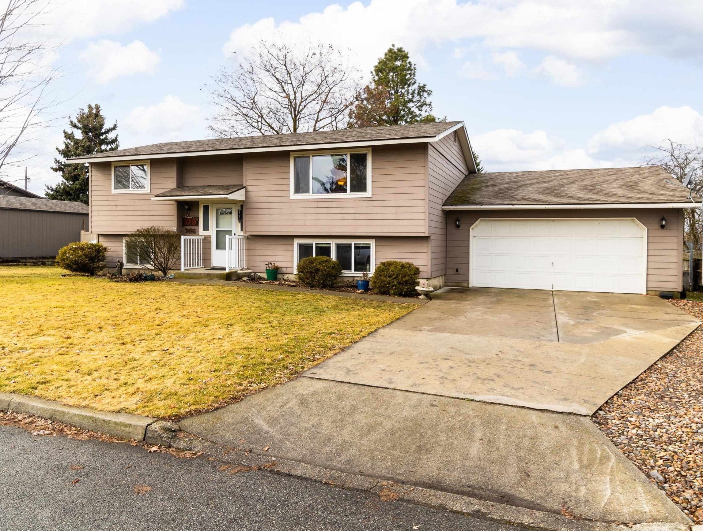 1019 North Perrine Road Spokane, WA 99206 - Photo 2 of 26 Gallery Image 2