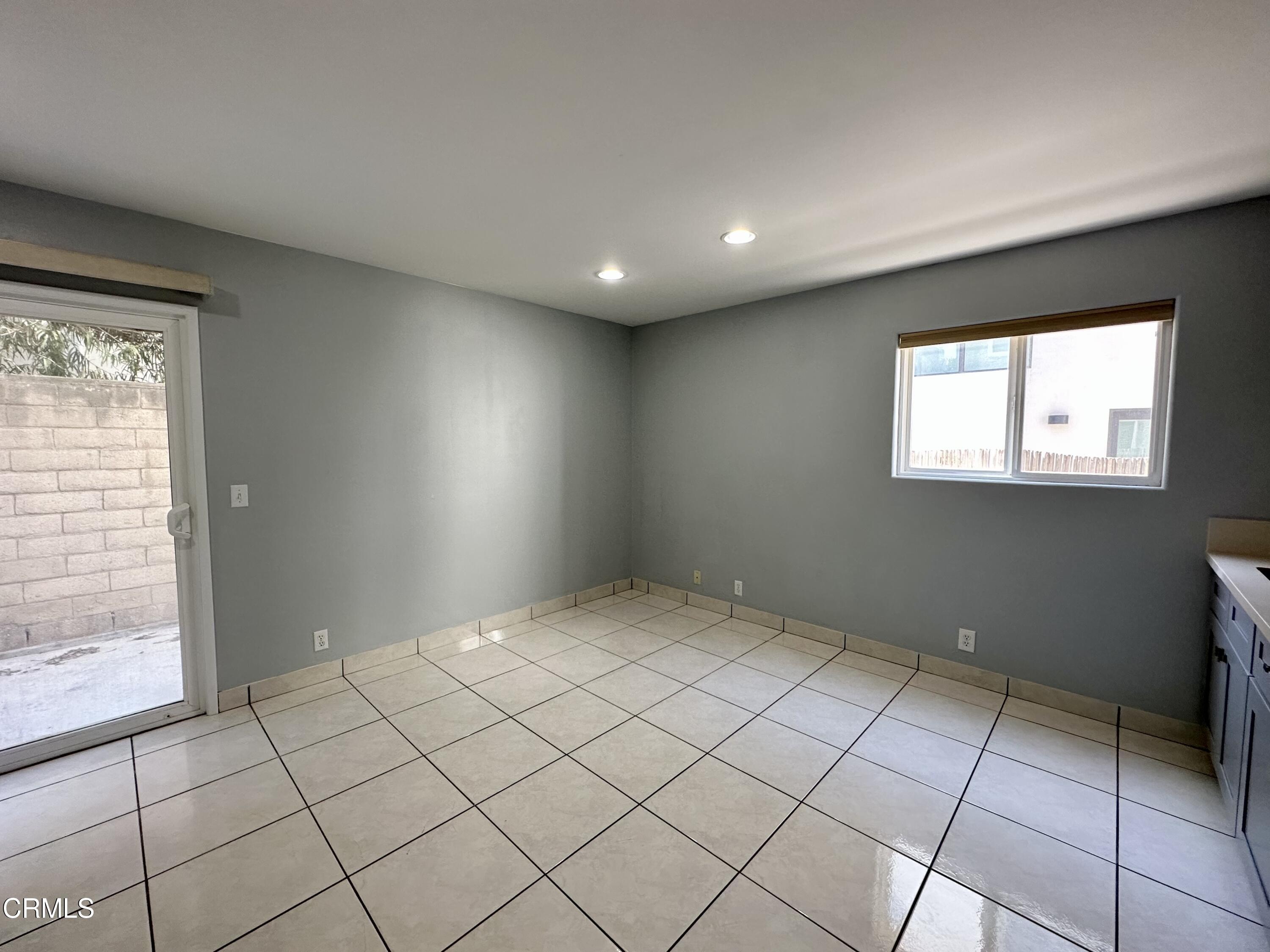 4053 Sunset Lane Oxnard, CA 93035 - Photo 29 of 34 a view of an empty room and window