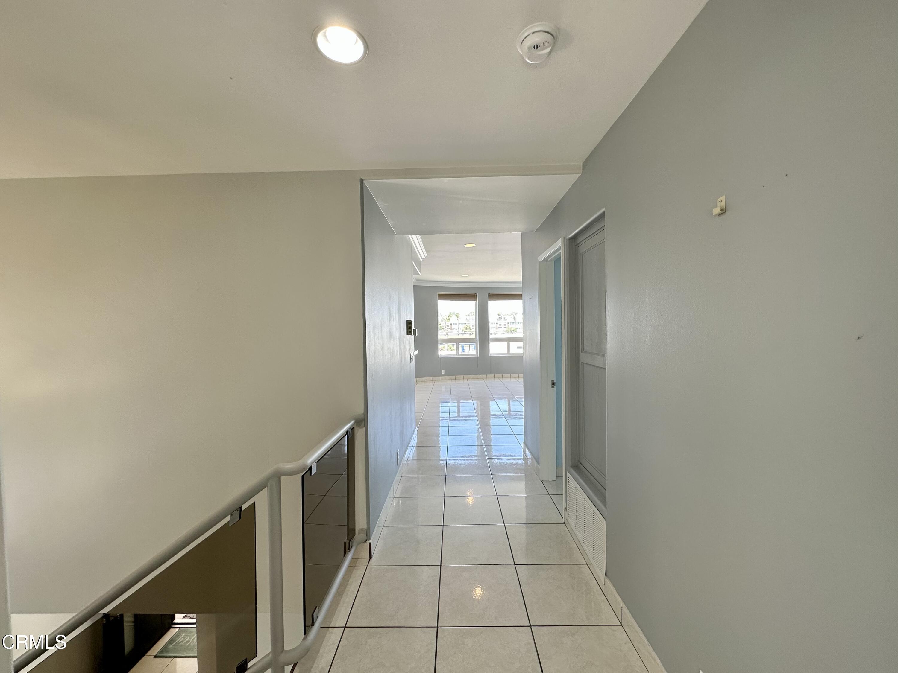 4053 Sunset Lane Oxnard, CA 93035 - Photo 4 of 34 a view of a hallway