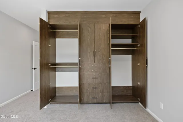 $1,319,650 | 25 Goodman Avenue, Bolton, NY 12814