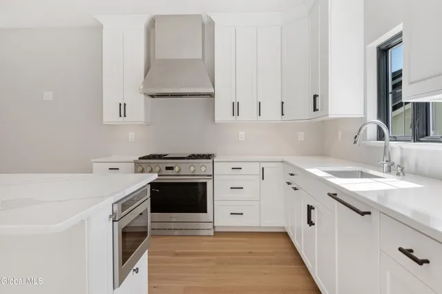 $1,319,650 | 25 Goodman Avenue, Bolton, NY 12814