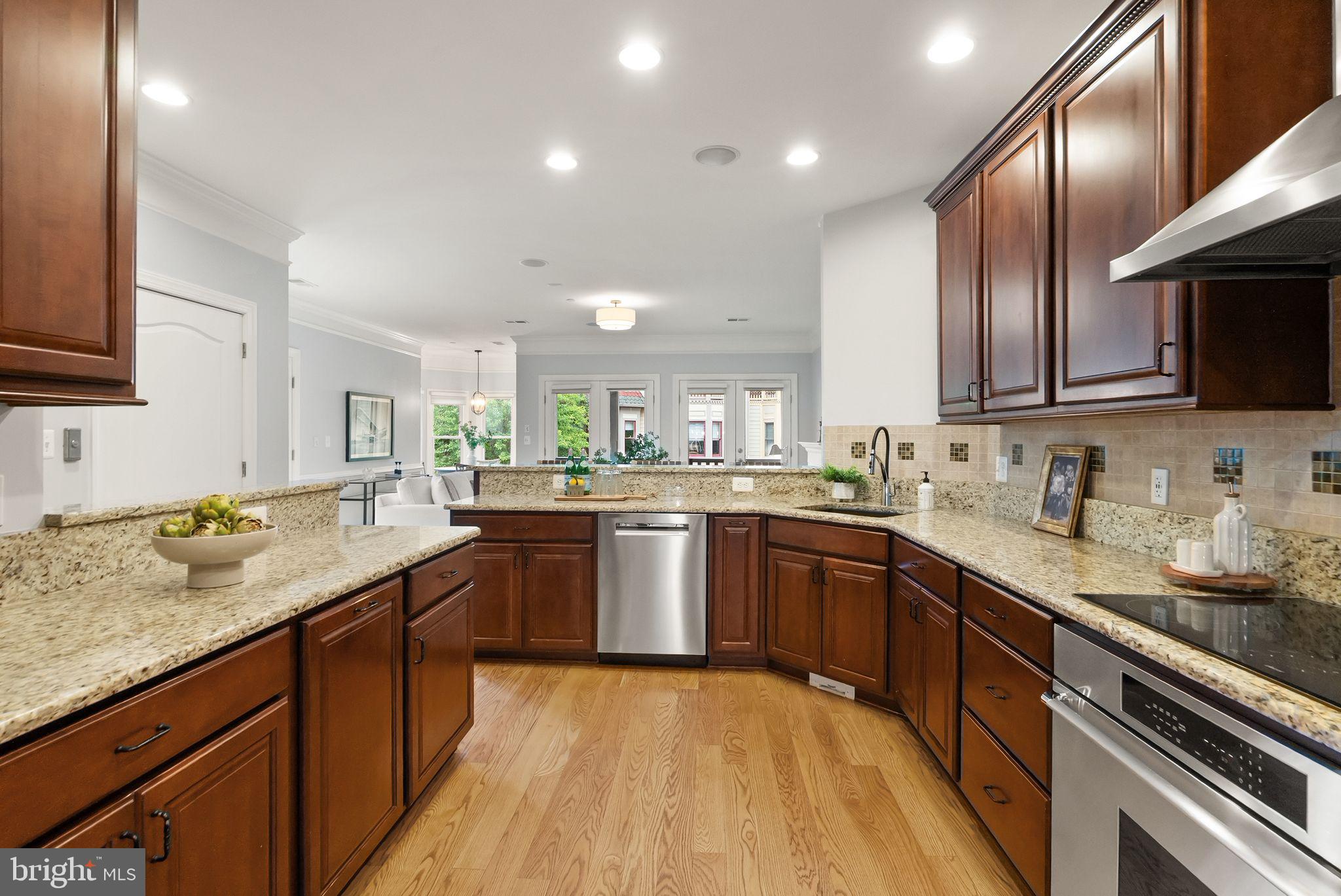 231 Mill Street Occoquan, VA 22125 - Photo 10 of 84