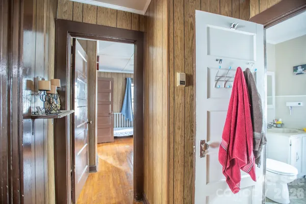 $235,000 | 400 Summit Avenue, Spruce Pine, NC 28777