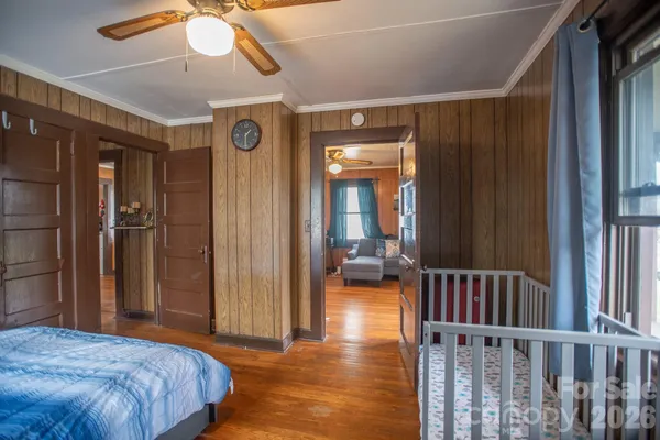 $235,000 | 400 Summit Avenue, Spruce Pine, NC 28777