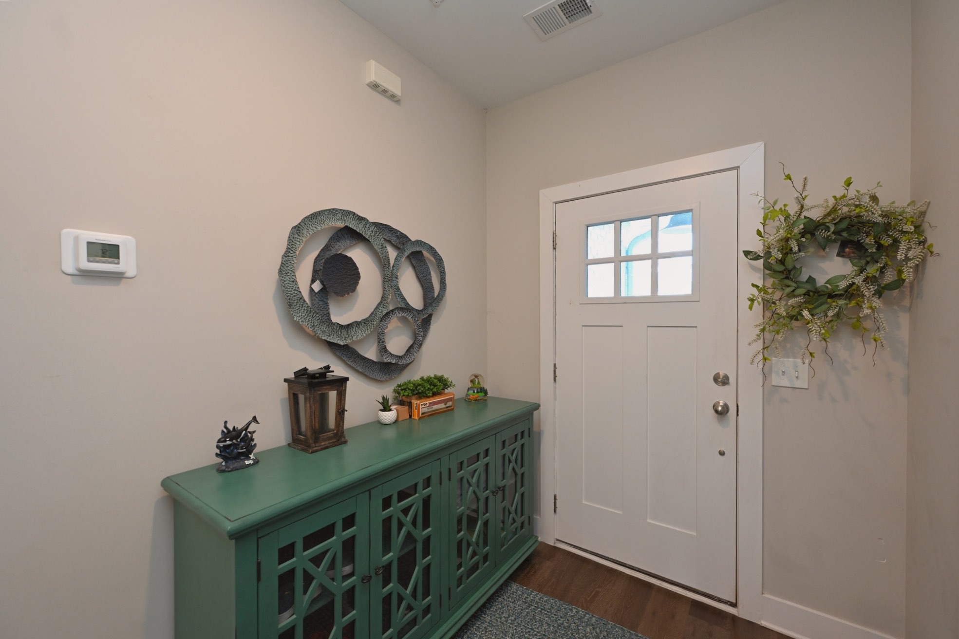 1144 Lock 4 Road, Unit J2 Gallatin, TN 37066 - Photo 6 of 28 a bathroom with a sink and a mirror