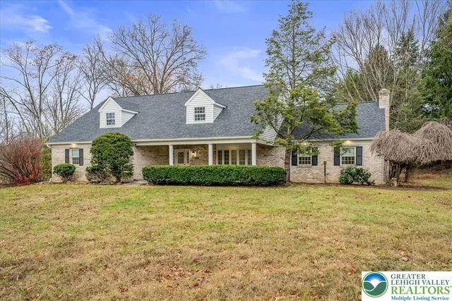 $650,000 | 5353 Highway 309, Schnecksville, PA 18078