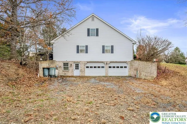 $650,000 | 5353 Highway 309, Schnecksville, PA 18078