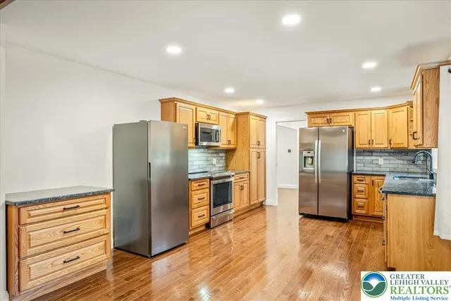 $650,000 | 5353 Highway 309, Schnecksville, PA 18078