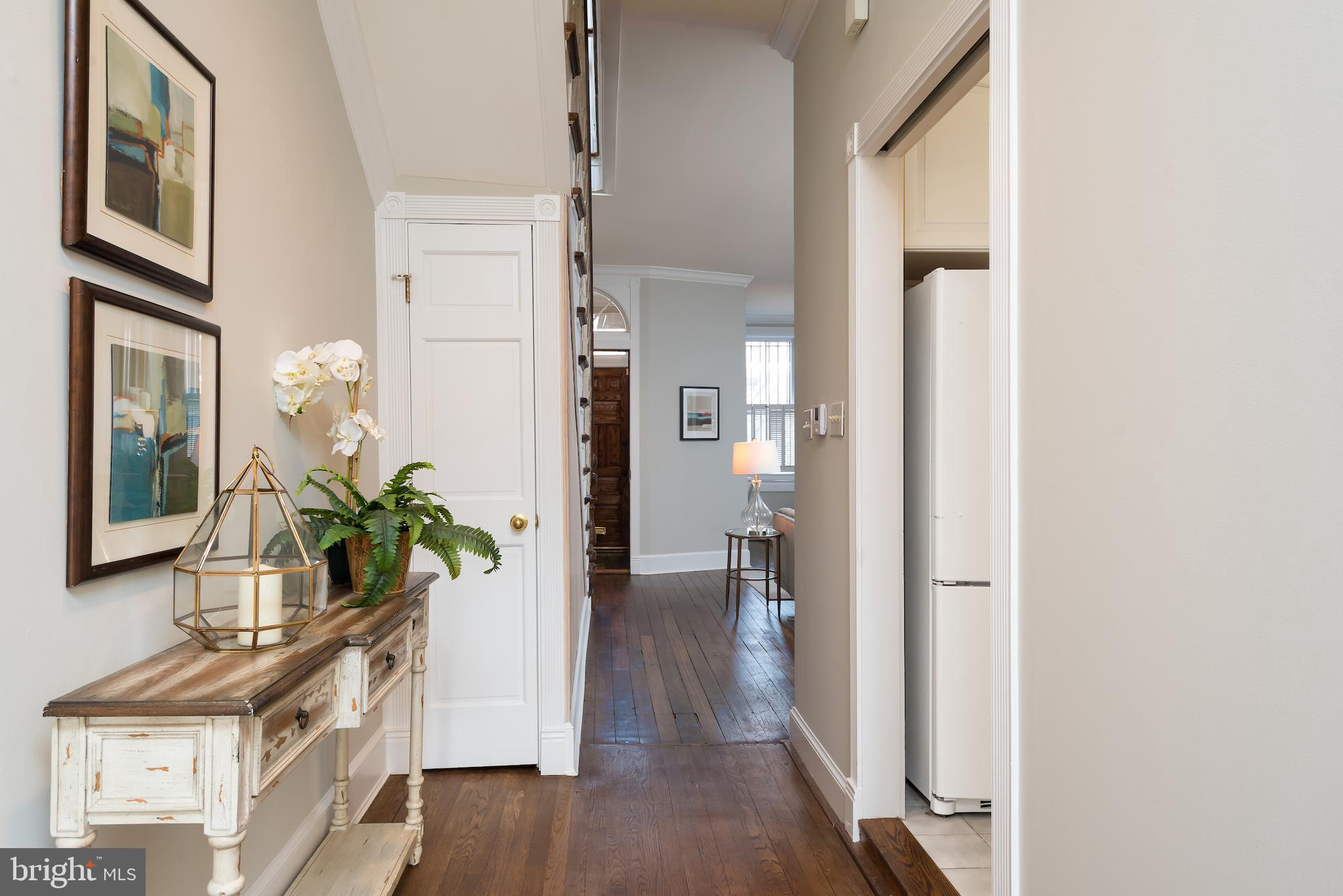 311 E Street Northeast Washington, DC 20002 - Photo 11 of 41 1st floor Hall