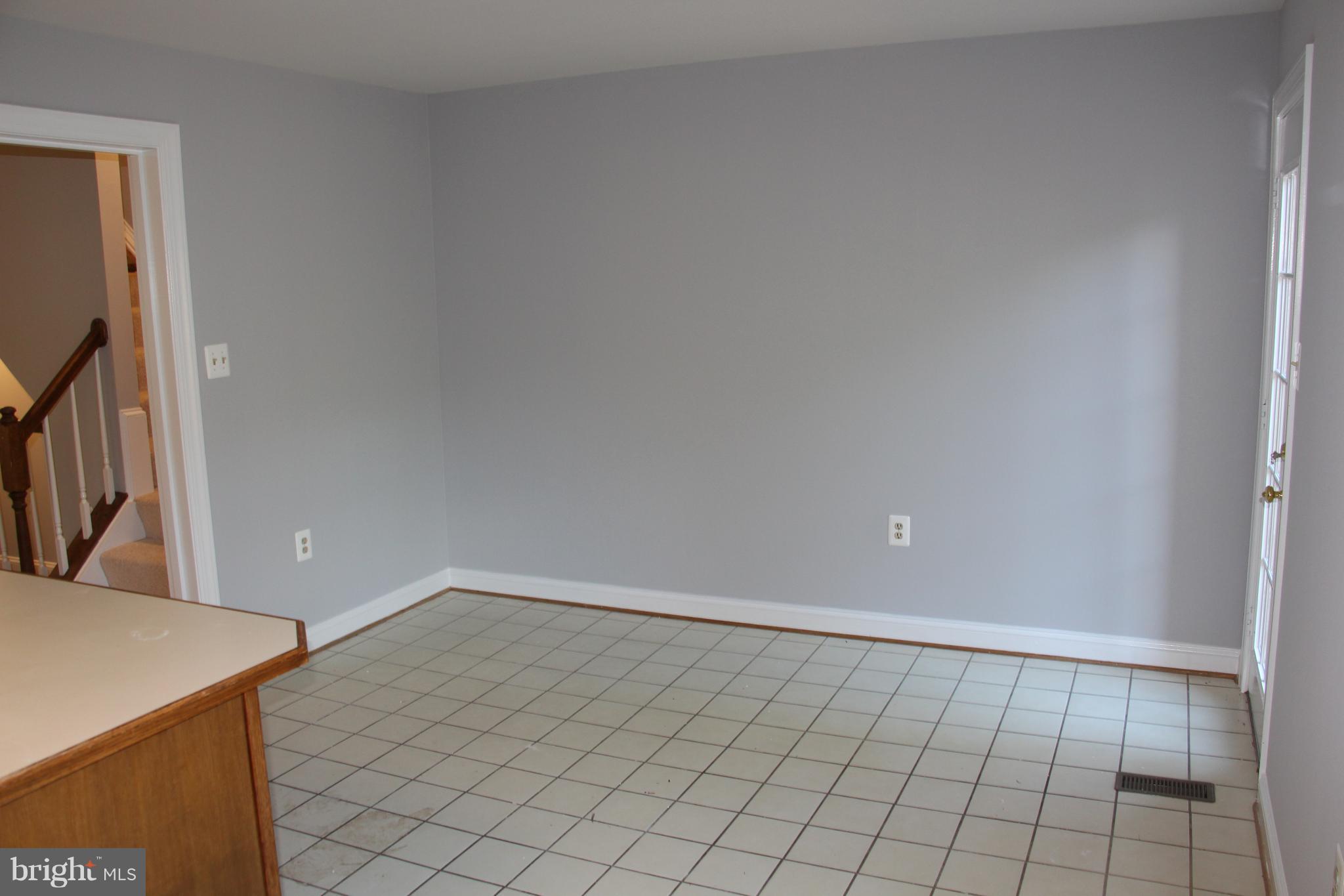 6526 Milva Lane Springfield, VA 22150 - Photo 11 of 30 Large Eating Space!