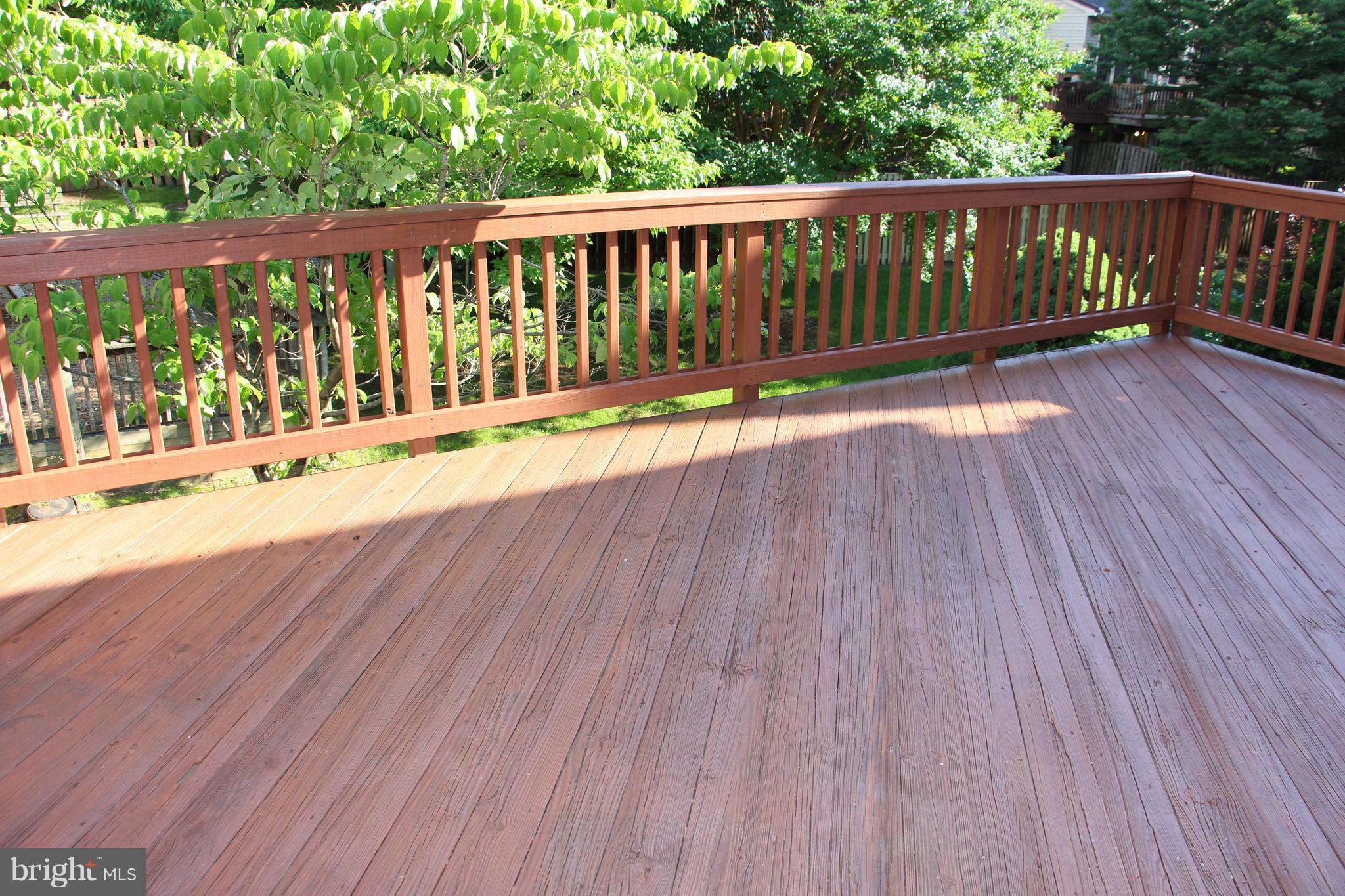 6526 Milva Lane Springfield, VA 22150 - Photo 14 of 30 HUGE Deck! Larger than most SF Homes!