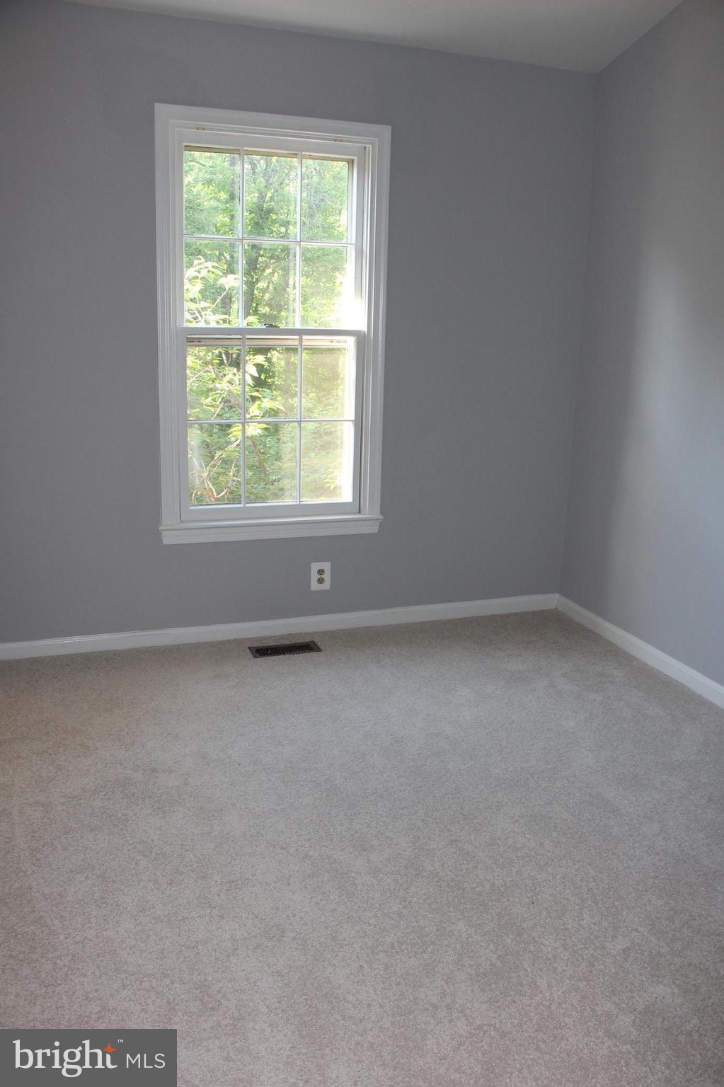 6526 Milva Lane Springfield, VA 22150 - Photo 16 of 30 Just Move in! Needs Nothing!